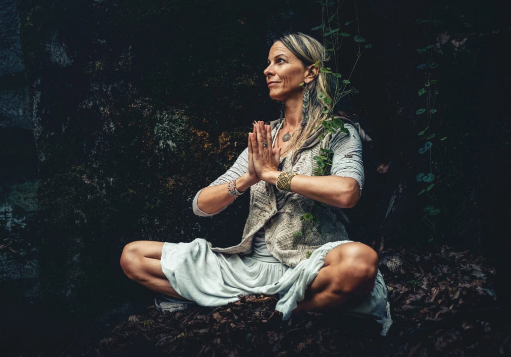 how can yoga be used for acid reflux?